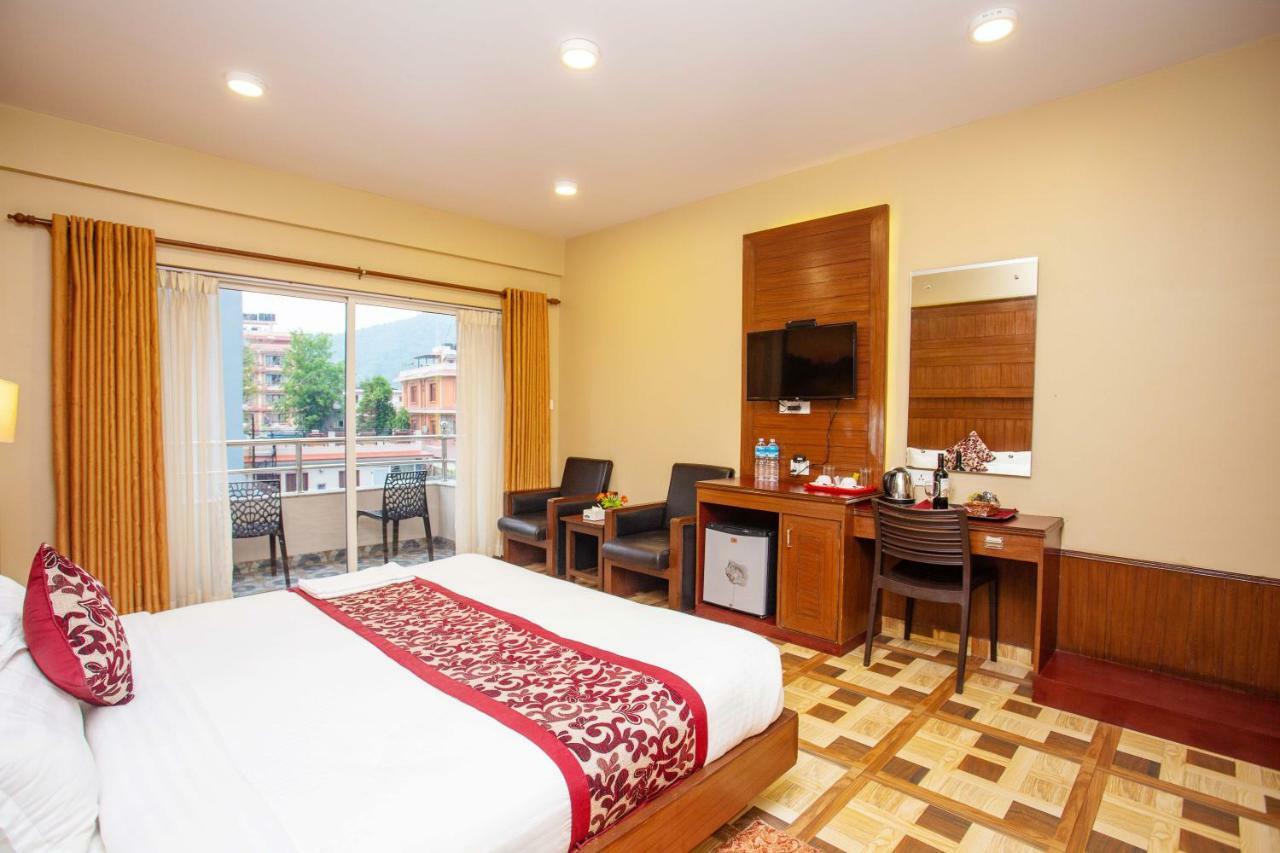 Hotel Iceland Pokhara Exterior photo