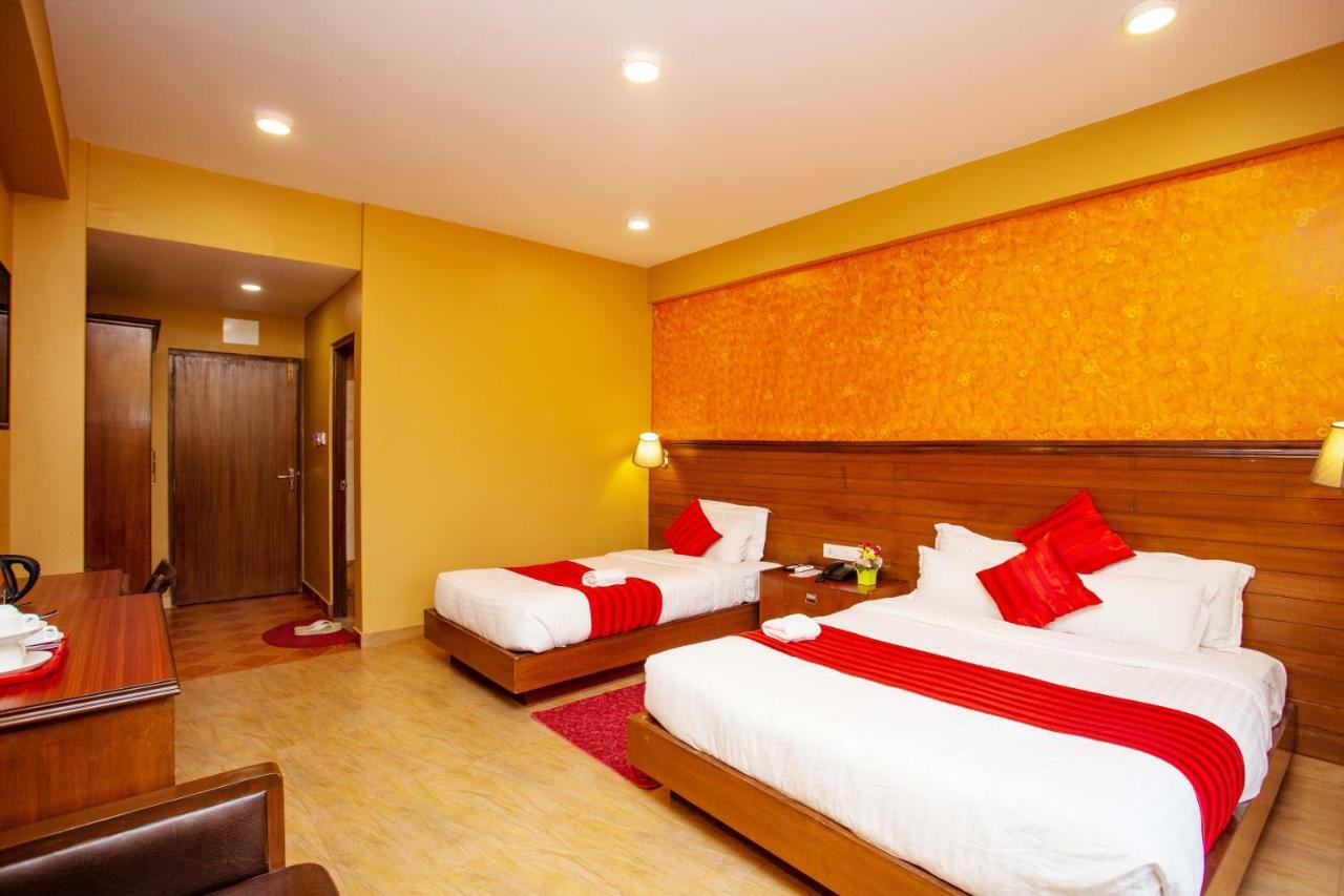 Hotel Iceland Pokhara Exterior photo