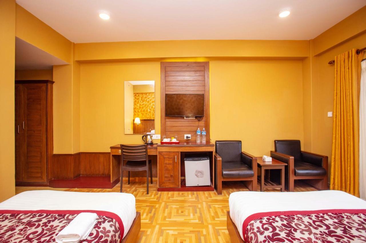 Hotel Iceland Pokhara Exterior photo