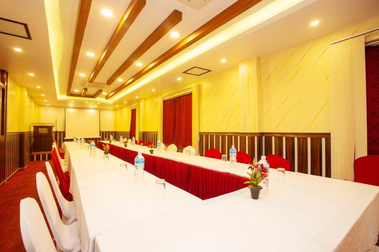 Hotel Iceland Pokhara Exterior photo
