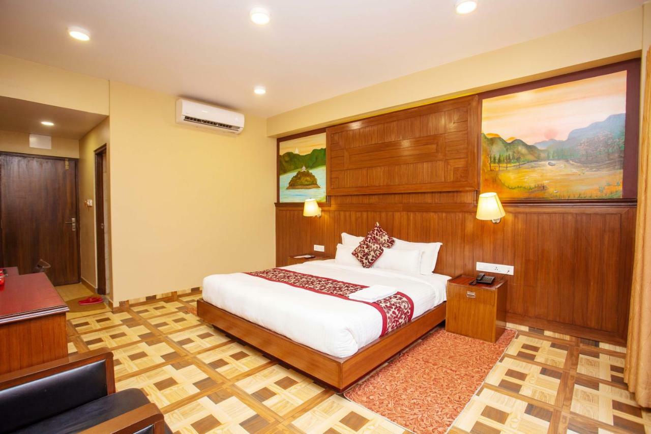Hotel Iceland Pokhara Exterior photo