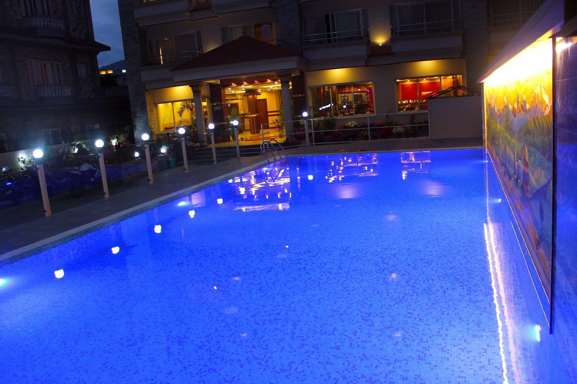 Hotel Iceland Pokhara Exterior photo